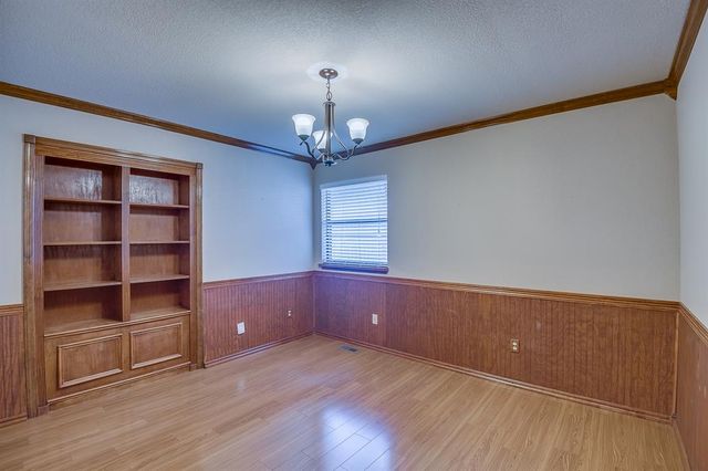 8113 NW 118th Street, Oklahoma City, OK 73162