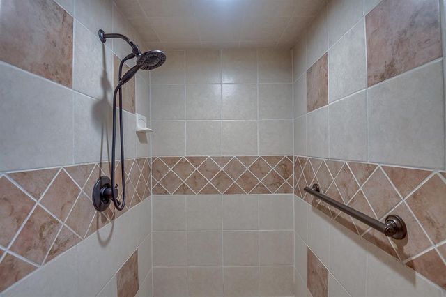 8113 NW 118th Street, Oklahoma City, OK 73162