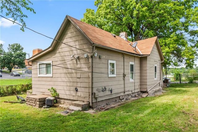 729 Oakland Avenue, Kansas City, KS 66101