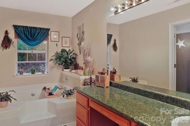1798 New Stock Road, Weaverville, NC 28787