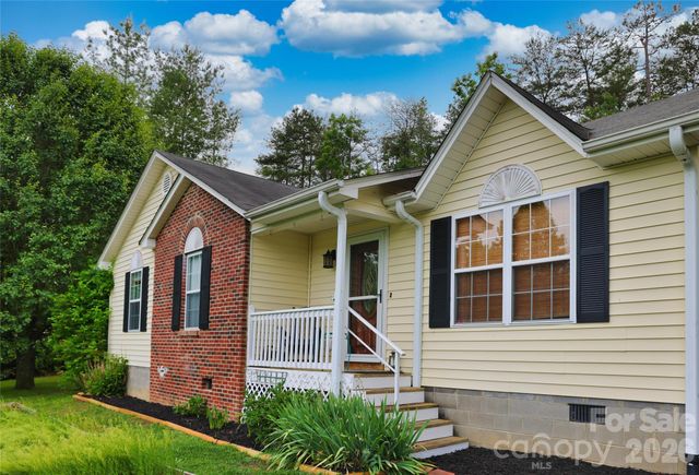 1798 New Stock Road, Weaverville, NC 28787