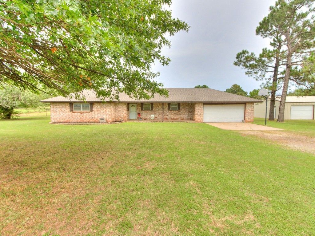 1718 County Road 1212, Tuttle, OK 73089