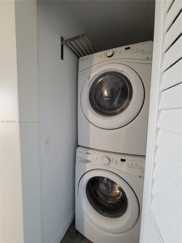 151 SE 1st St 1507, Miami, FL 33131