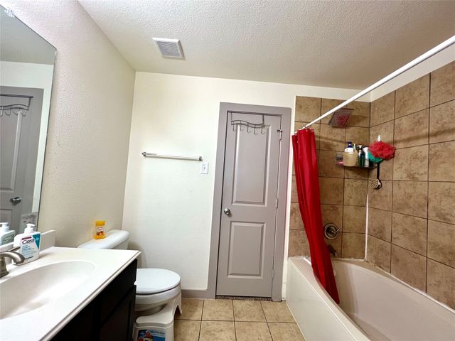 12607 Bay Avenue, Fort Worth, TX 76040