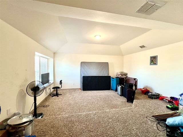 12607 Bay Avenue, Fort Worth, TX 76040