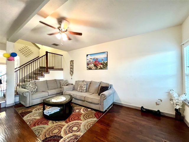 12607 Bay Avenue, Fort Worth, TX 76040