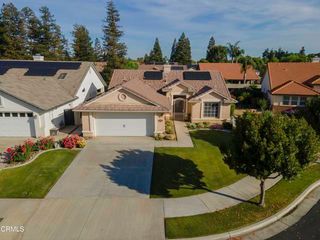 9910 Timeless Rose Court, Bakersfield, CA 93311