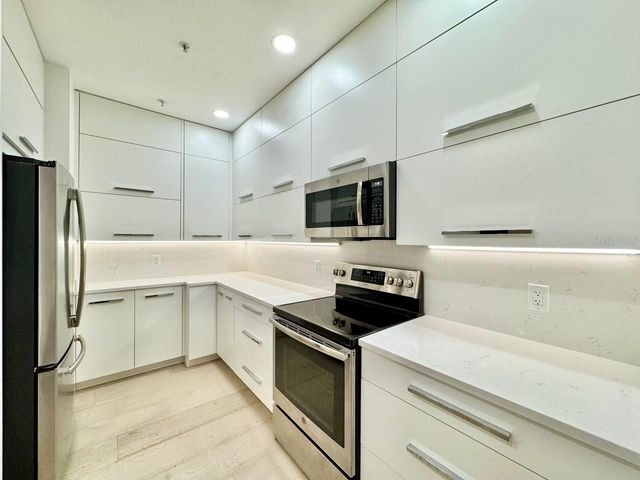 4207 S DALE MABRY HIGHWAY 5110, Tampa, FL 33611