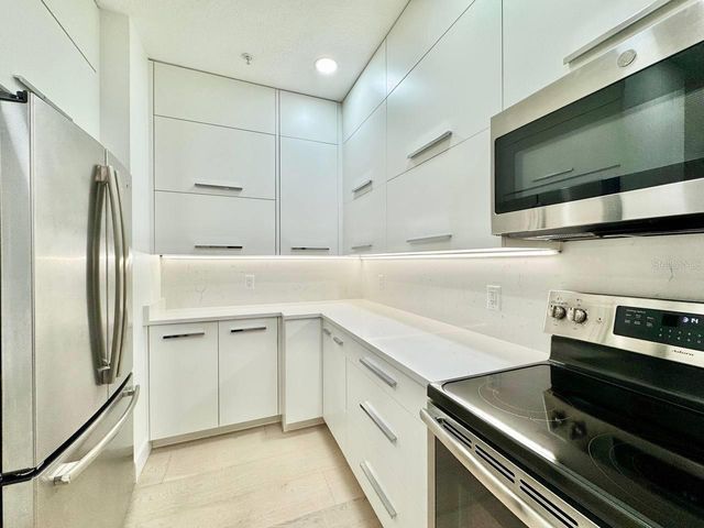 4207 S DALE MABRY HIGHWAY 5110, Tampa, FL 33611