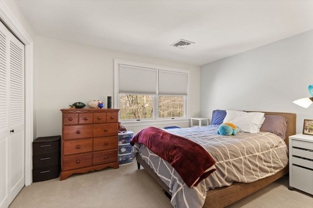 15 Ramblewood Drive, Easton, MA 02356
