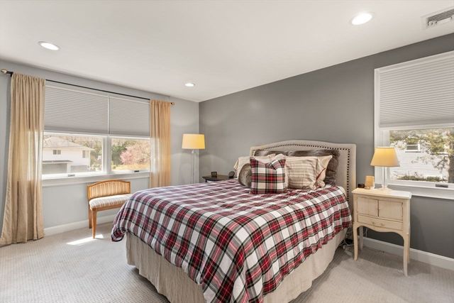15 Ramblewood Drive, Easton, MA 02356