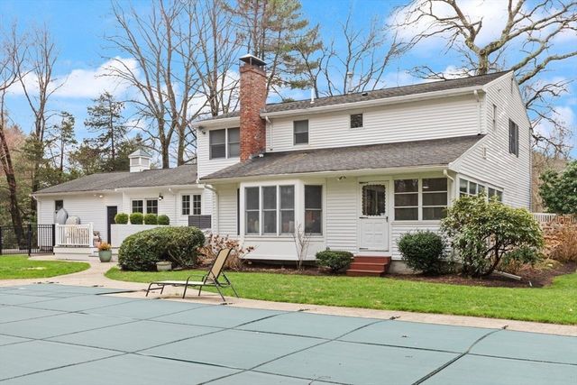 15 Ramblewood Drive, Easton, MA 02356