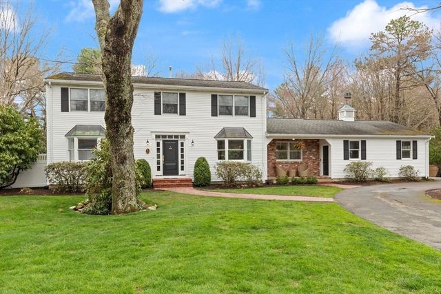 15 Ramblewood Drive, Easton, MA 02356