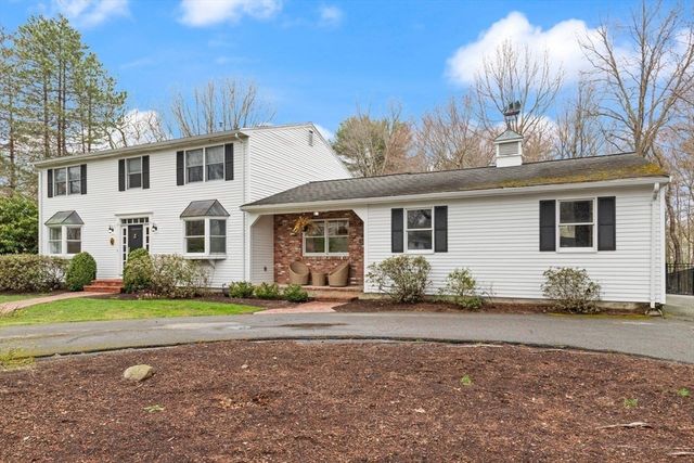 15 Ramblewood Drive, Easton, MA 02356