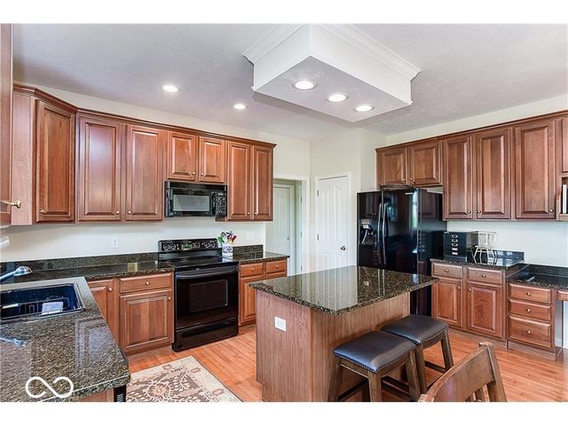 1473 Sweet Saddle Court, Carmel, IN 46032