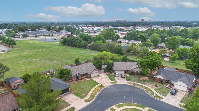 1602 Vanessa Drive, Norman, OK 73071