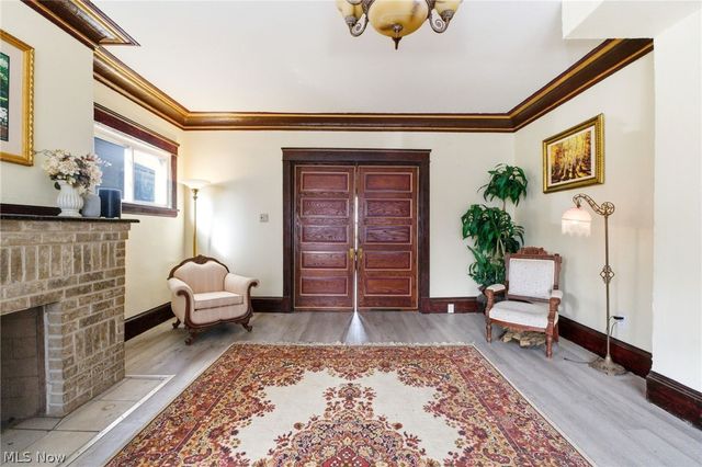 2182 E 80th Street, Cleveland, OH 44103