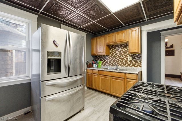 2182 E 80th Street, Cleveland, OH 44103