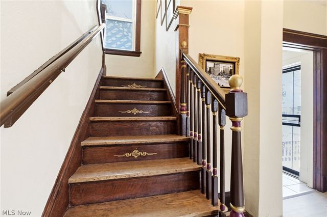 2182 E 80th Street, Cleveland, OH 44103