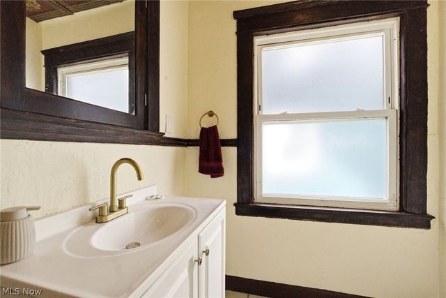 2182 E 80th Street, Cleveland, OH 44103