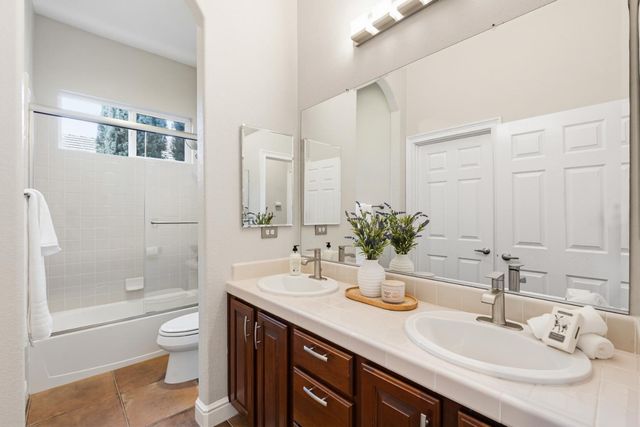 1564 Vista Ridge Way, Roseville, CA 95661