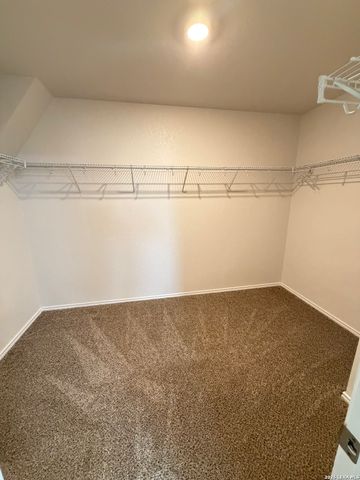 5323 HICKORY PL, San Antonio, TX 78222