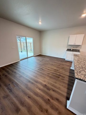 5323 HICKORY PL, San Antonio, TX 78222
