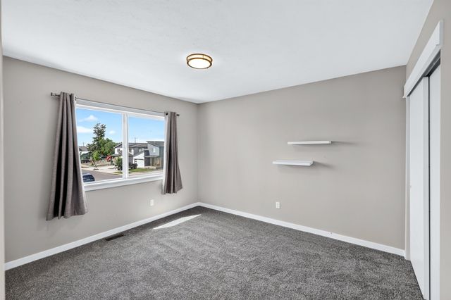 1922 W Lavender Ave, Spokane, WA 99206