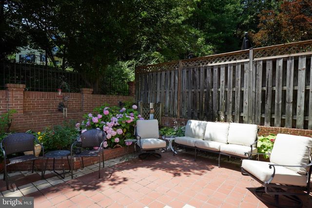 2712 UNICORN LN NW, Washington, DC 20015