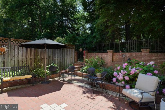 2712 UNICORN LN NW, Washington, DC 20015