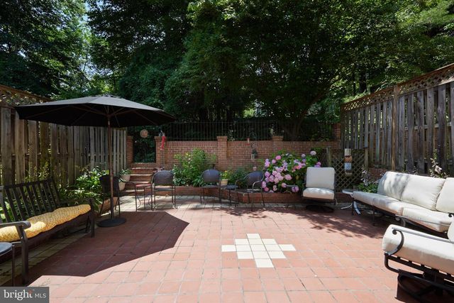 2712 UNICORN LN NW, Washington, DC 20015