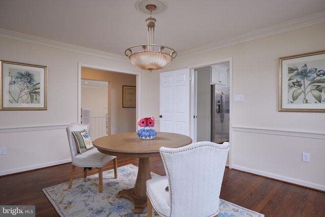 2712 UNICORN LN NW, Washington, DC 20015