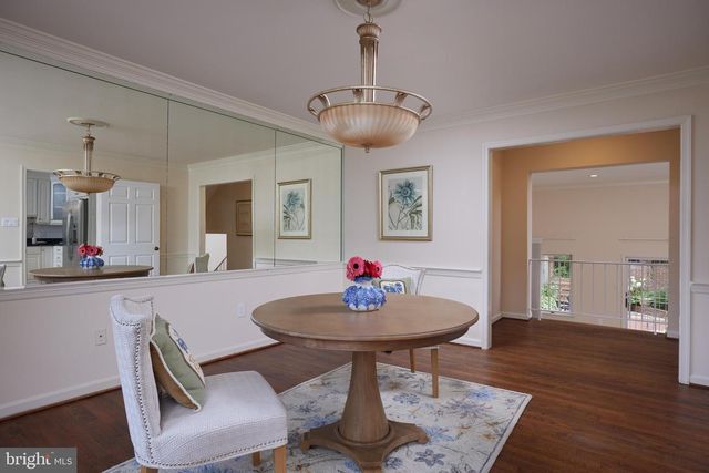 2712 UNICORN LN NW, Washington, DC 20015