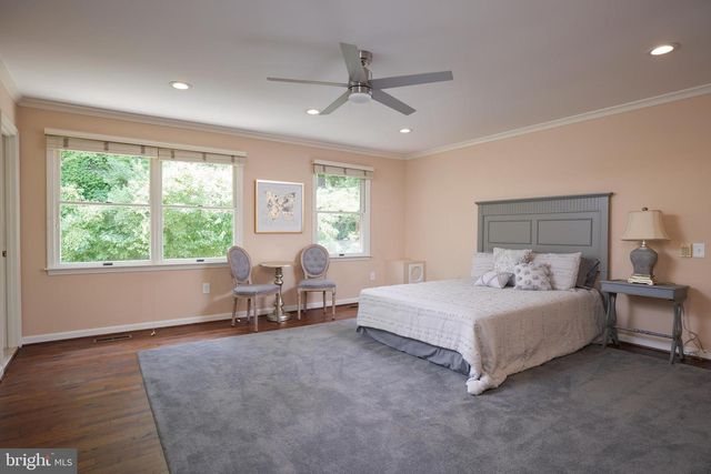 2712 UNICORN LN NW, Washington, DC 20015