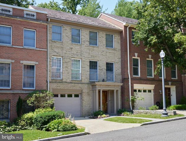 2712 UNICORN LN NW, Washington, DC 20015