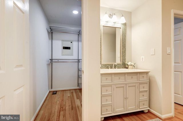 2603 OAKLEDGE CT, Vienna, VA 22181