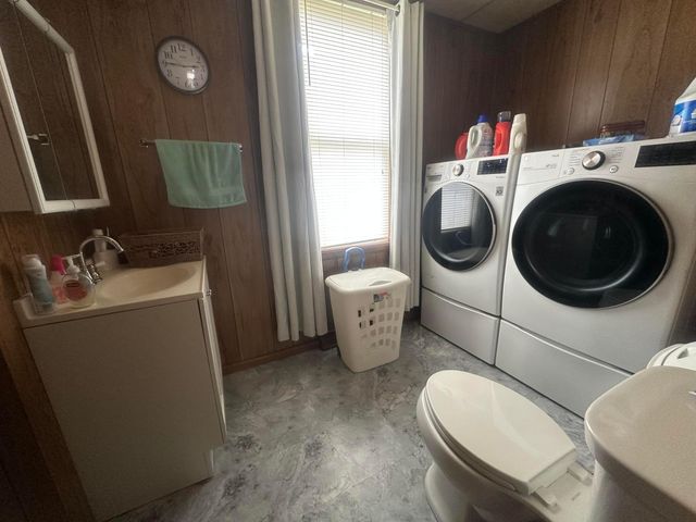 996 3rd Street, Logan, OH 43138