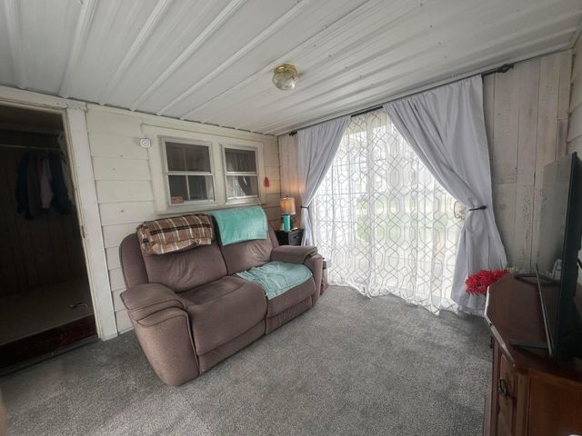 996 3rd Street, Logan, OH 43138