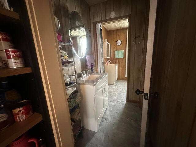 996 3rd Street, Logan, OH 43138