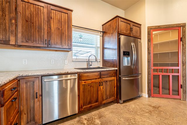 9110 Asbury Road, Tolar, TX 76476