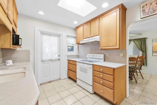 4501 Normandie Pl, La Mesa, CA 91942