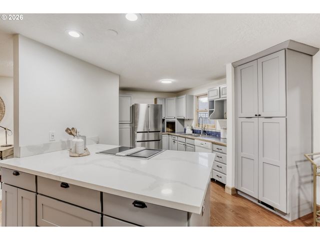 9135 Se 42ND Ave, Milwaukie, OR 97222