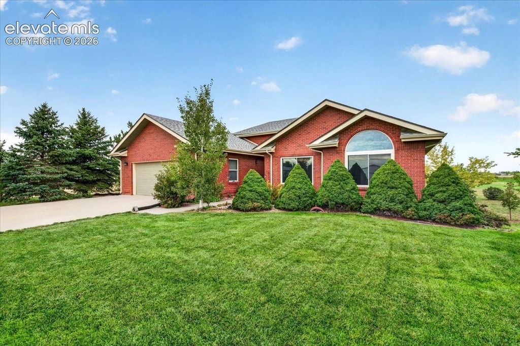 55739 E Apache Place, Strasburg, CO 80136 — exterior
