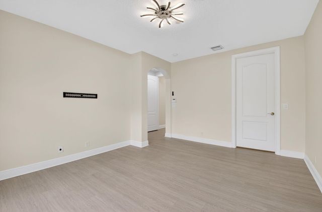 667 NE Trieste Lane, Boca Raton, FL 33487