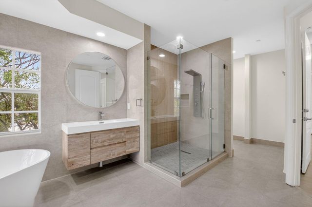 667 NE Trieste Lane, Boca Raton, FL 33487