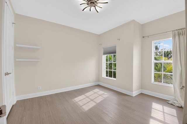 667 NE Trieste Lane, Boca Raton, FL 33487