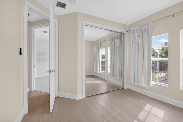 667 NE Trieste Lane, Boca Raton, FL 33487