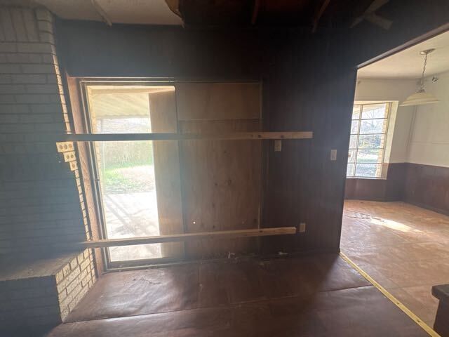 237 Palm, Marlin, TX 76661