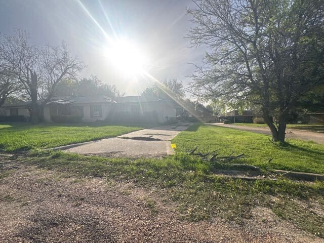 237 Palm, Marlin, TX 76661