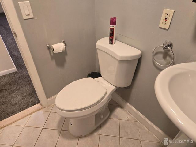 143 College Drive, Edison, NJ 08817